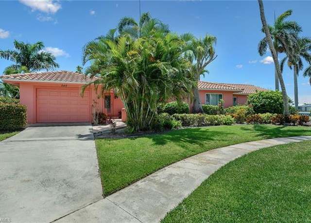 Property at 848 Buttonwood Ct, Marco Island, FL 34145, 4 beds, 4 baths