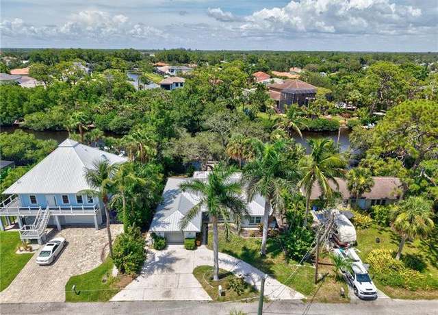 Property at 9964 Puopolo Ln, Bonita Springs, FL 34135, 3 beds, 2 baths