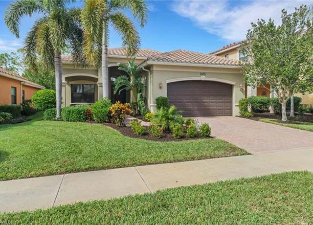 Property at 3475 Pacific Dr, Naples, FL 34119, 2 beds, 2 baths