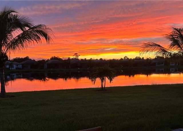 Property at 11851 Hydrangea Pl, Naples, FL 34120, 3 beds, 2.5 baths