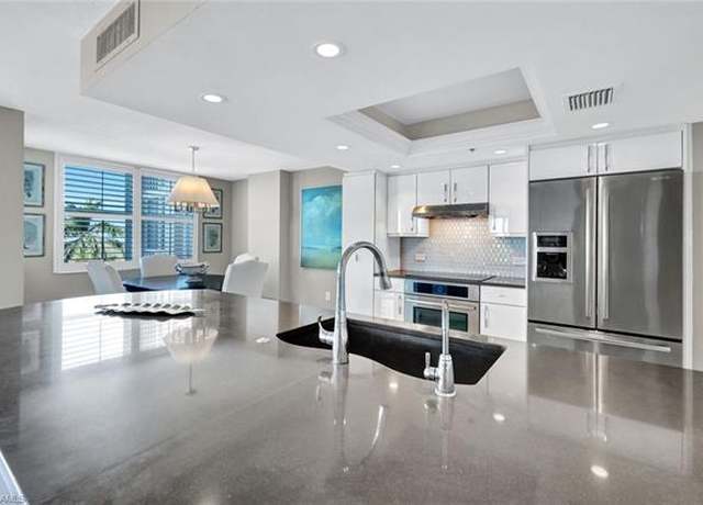 Property at 6585 Nicholas Blvd #404, Naples, FL 34108, 3 beds, 2 baths
