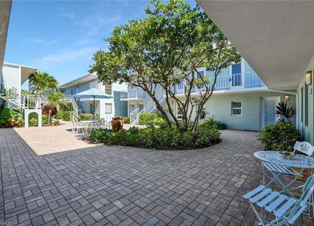 Property at 683 12th Ave S #683, Naples, FL 34102, 2 beds, 2 baths