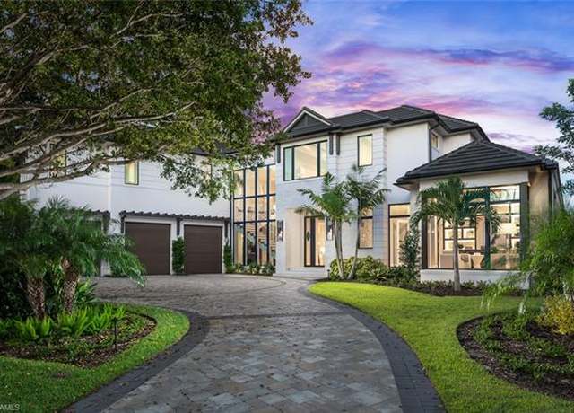 Property at 3131 Gin Ln, Naples, FL 34102, 5 beds, 6 baths