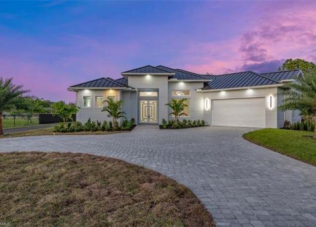 Property at 239 20th Ave NE, Naples, FL 34120, 3 beds, 3 baths