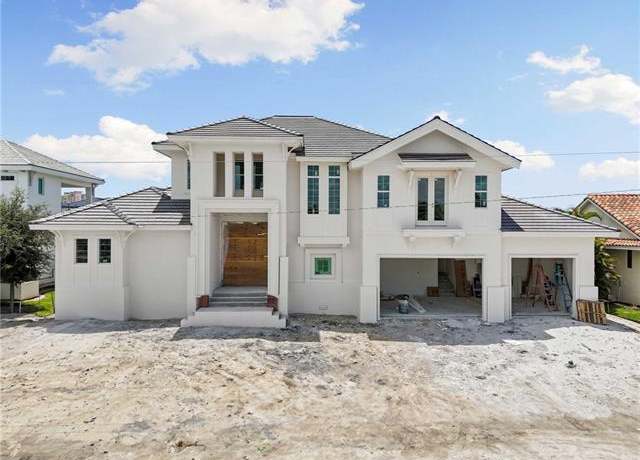 Property at 700 Partridge Ct, Marco Island, FL 34145, 6 beds, 5.5 baths