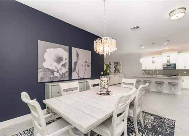 Property at 28479 Burano Dr, Bonita Springs, FL 34135, 2 beds, 2.5 baths