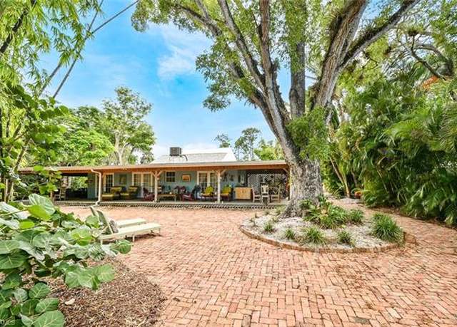 Property at 3113 Basin St, Naples, FL 34112, 4 beds, 3 baths