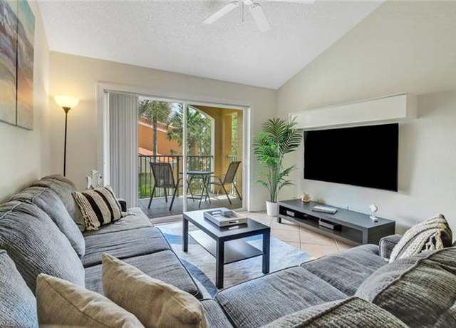 Property at 1270 Wildwood Lakes Blvd #306, Naples, FL 34104, 2 beds, 2 baths