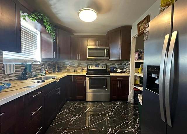 Property at 1003 Joel Blvd, Lehigh Acres, FL 33936, 3 beds, 1 bath
