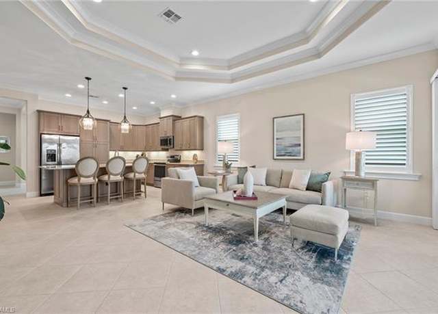 Property at 7022 Dominica Dr, Naples, FL 34113, 2 beds, 2 baths