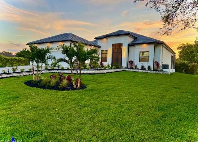 Property at 18337 Fairmont Dr, Naples, FL 34114