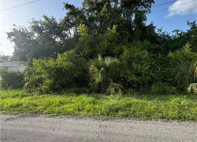 Property at 660 Jessie Ln, Lehigh Acres, FL 33972