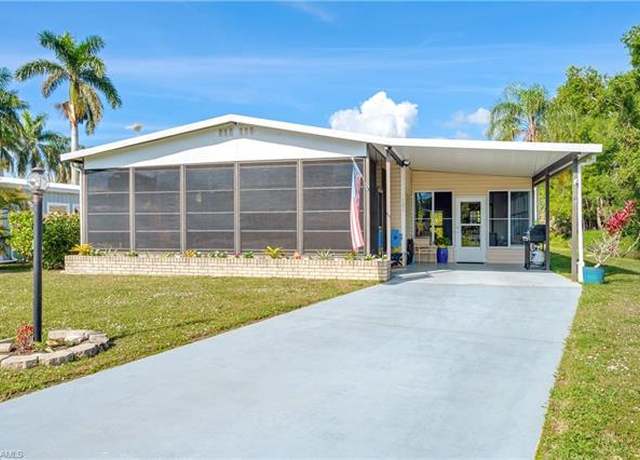 Property at 101 Pine Key Ln, Naples, FL 34114, 2 beds, 2 baths