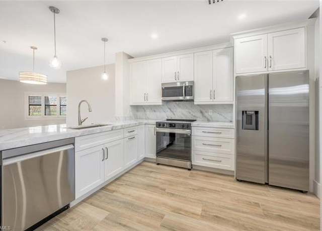 Property at 230 Vintage Cir Unit A204, Naples, FL 34119, 2 beds, 2 baths