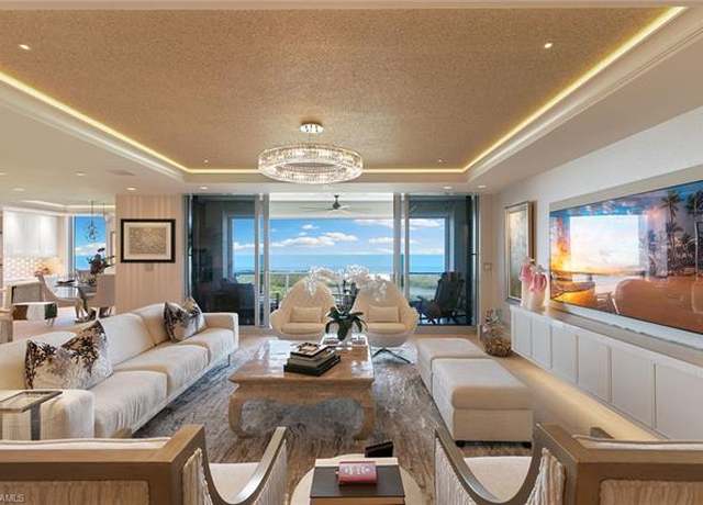 Property at 6897 Grenadier Blvd #1202, Naples, FL 34108, 3 beds, 3.5 baths