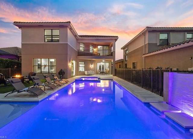 Property at 13884 Luna Dr, Naples, FL 34109, 6 beds, 5 baths