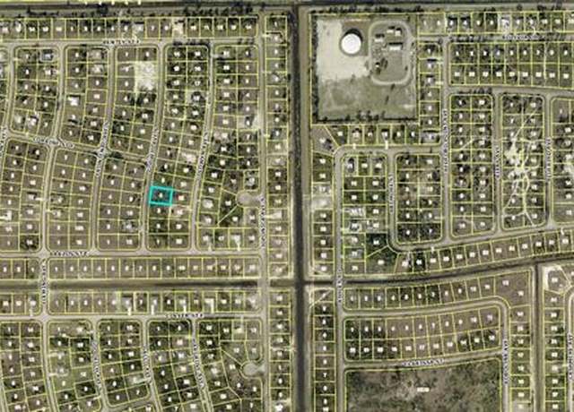 Property at 725 Godwid Ave S, Lehigh Acres, FL 33974