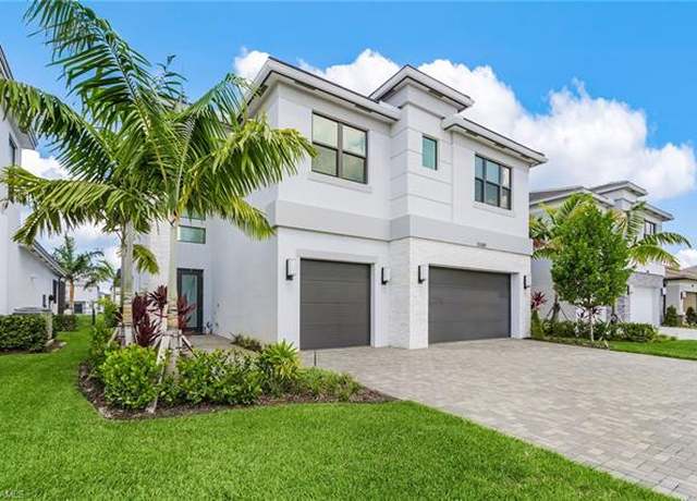 Property at 20389 Estero Crossing Blvd, Estero, FL 33928, 4 beds, 5 baths