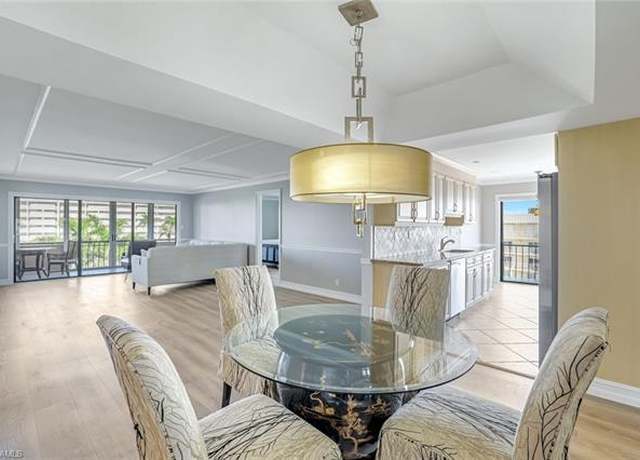 Property at 3430 Gulf Shore Blvd N Unit 5J, Naples, FL 34103, 3 beds, 3 baths