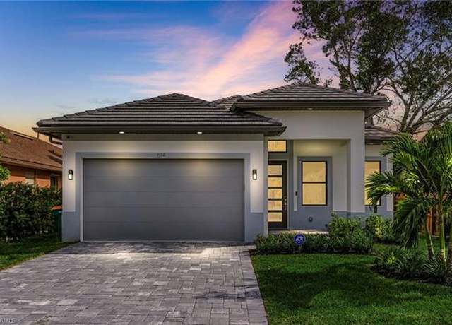Property at 614 105th Ave N, Naples, FL 34108, 5 beds, 3 baths