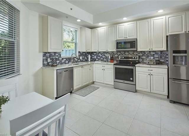 Property at 1445 Mariposa Cir #102, Naples, FL 34105, 2 beds, 2 baths