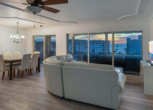 Property at 3430 Gulf Shore Blvd N Unit 6I, Naples, FL 34103, 2 beds, 2 baths