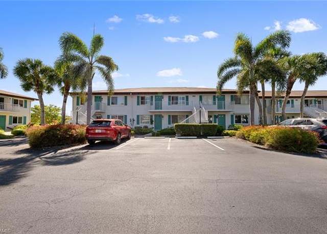 Property at 185 Penny Ln #4, Naples, FL 34112, 2 beds, 2 baths