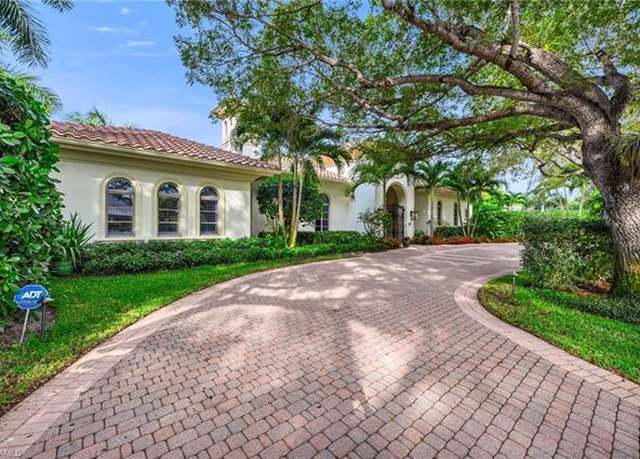 Property at 455 1st Ave N, Naples, FL 34102, 4 beds, 4 baths