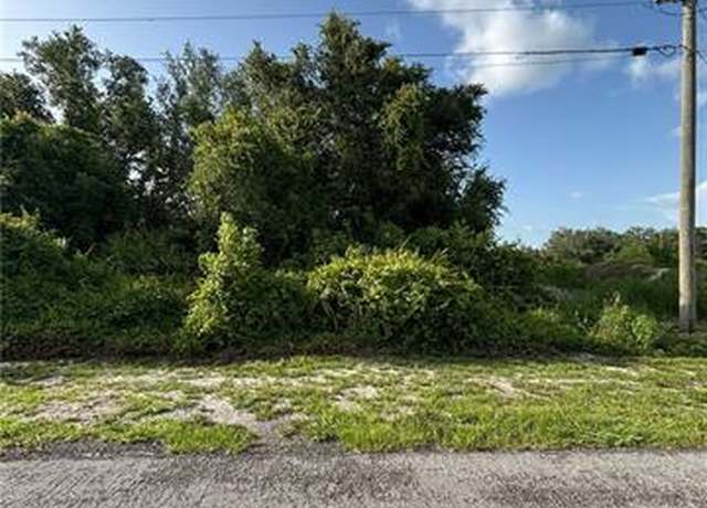 Property at 656 Jessie Ln, Lehigh Acres, FL 33972