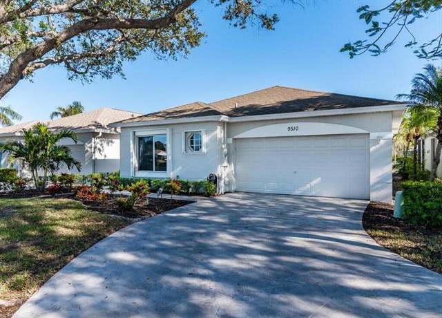 Property at 9510 Village View Blvd, Bonita Springs, FL 34135, 3 beds, 2 baths
