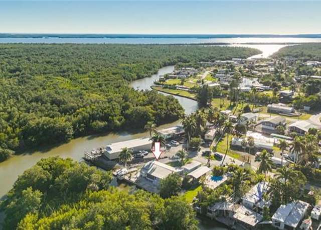 Property at 11 Spoonbill Ave, Everglades City, FL 34139, 3 beds, 1 bath