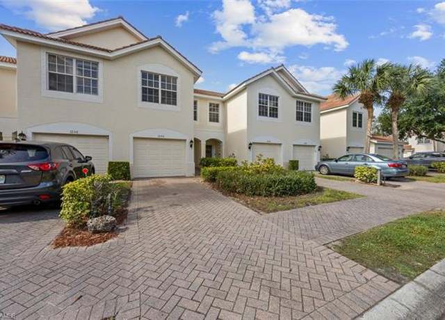 Property at 1260 Oxford Ln, Naples, FL 34105, 3 beds, 2.5 baths