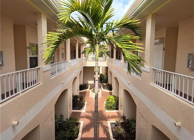 Property at 1096 Woodshire Ln Unit C205, Naples, FL 34105, 2 beds, 2.5 baths