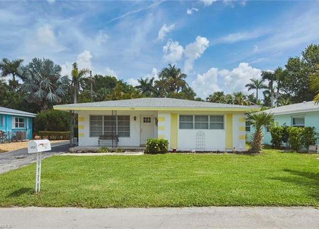 Property at 1721 Smugglers Cv, Naples, FL 34112, 2 beds, 2 baths