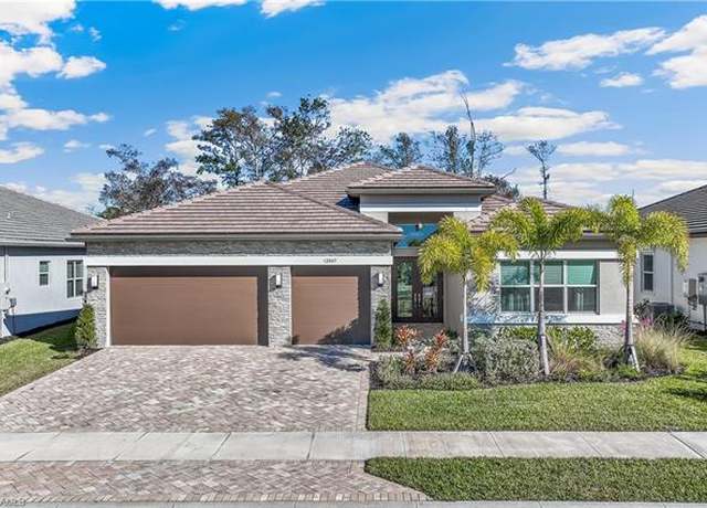 Property at 12047 Oleander Ave, Naples, FL 34120, 3 beds, 3.5 baths