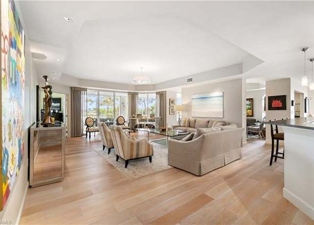 Property at 559 Audubon Blvd #201, Naples, FL 34110, 3 beds, 3.5 baths