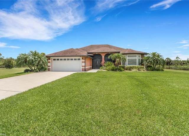 Property at 2060 Desoto Blvd N, Naples, FL 34120, 4 beds, 3 baths