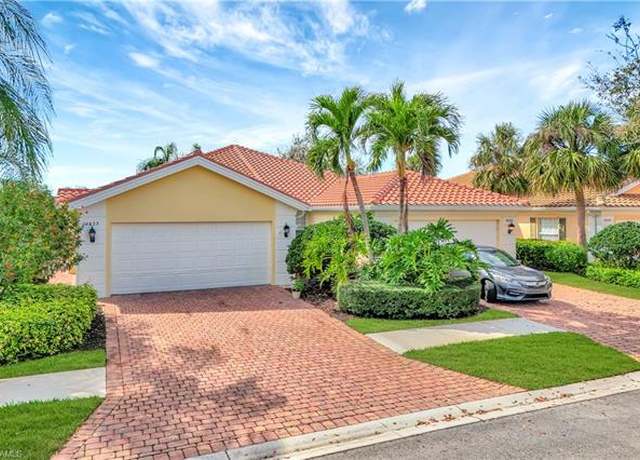 Property at 4255 Redonda Ln, Naples, FL 34119, 2 beds, 2 baths