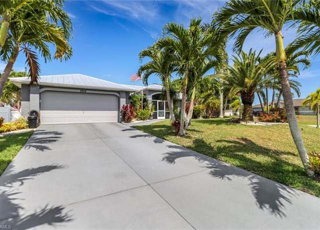 Property at 3015 SW 9th Pl, Cape Coral, FL 33914, 3 beds, 2 baths