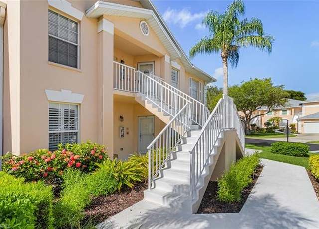 Property at 760 Wiggins Lake Dr #206, Naples, FL 34110, 3 beds, 2 baths