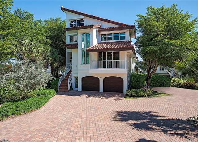 Property at 4708 Villa Mare Ln Unit 26-28, Naples, FL 34103, 4 beds, 3.5 baths