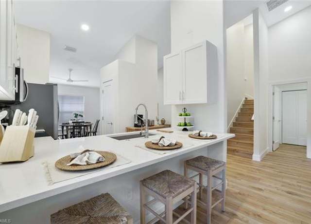 Property at 3555 Avion Woods Ct #504, Naples, FL 34104, 2 beds, 2.5 baths