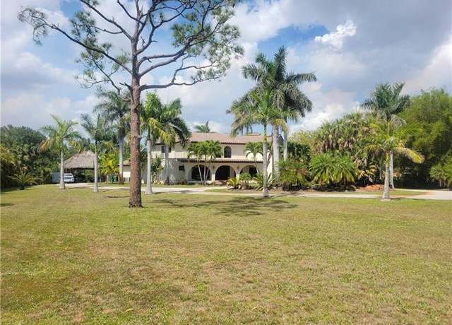 Property at 5259 Myrtle Ln, Naples, FL 34113, 4 beds, 3 baths