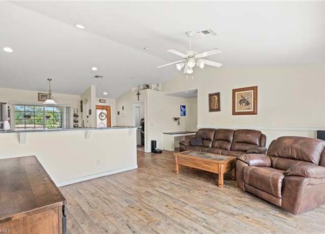 Property at 3303 32nd St SW, Lehigh Acres, FL 33976, 3 beds, 2 baths