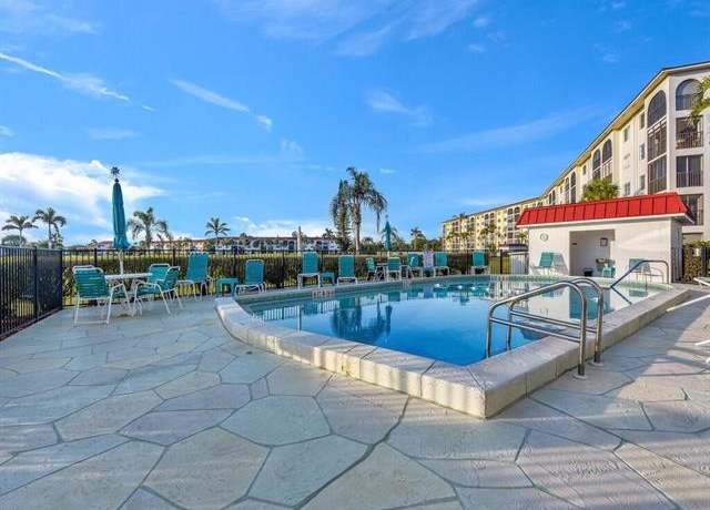 Property at 5 High Point Cir W #303, Naples, FL 34103, 2 beds, 2 baths