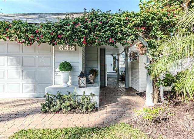 Property at 643 Bridgeway Ln, Naples, FL 34108, 3 beds, 2 baths