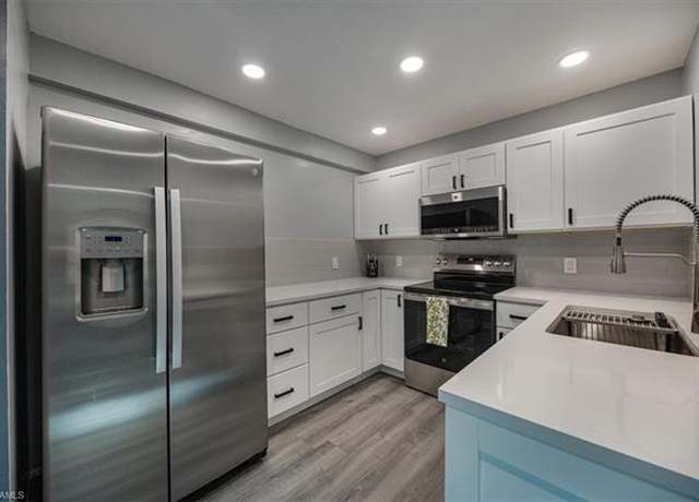 Property at 13405 Fox Chapel Ct, Fort Myers, FL 33919, 2 beds, 2 baths