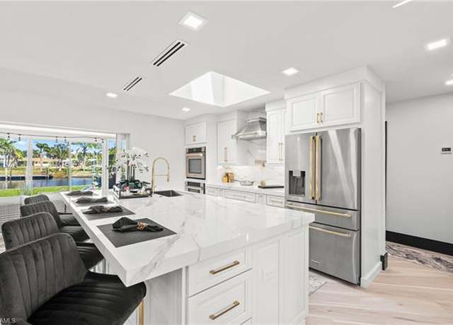 Property at 6212 Cocos Dr, Fort Myers, FL 33908, 3 beds, 3 baths