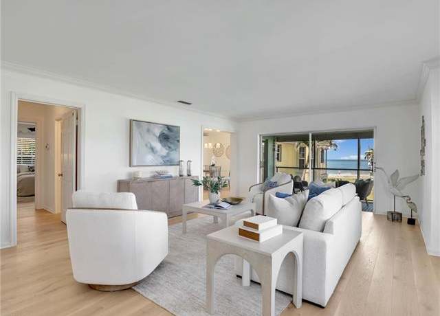 Property at 2601 Gulf Shore Blvd N #34, Naples, FL 34103, 2 beds, 2 baths