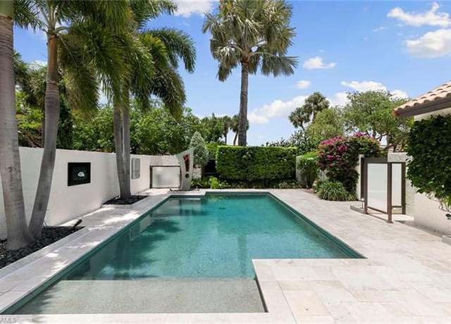 Property at 580 Tierra Mar Ln #21, Naples, FL 34108, 2 beds, 2 baths